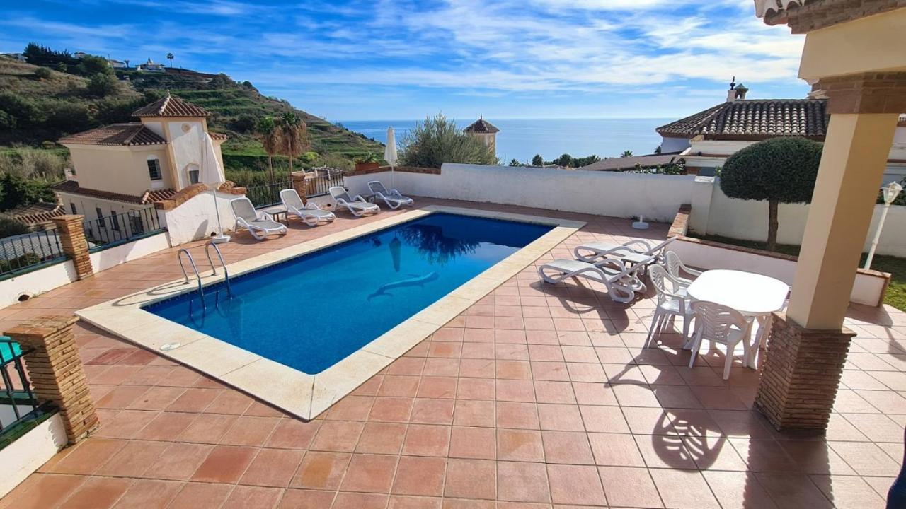 Silhouse Nerja Villas Beach Exteriör bild